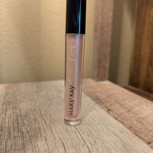 Mary Kay Shimmering Lip Gloss - Light Pink